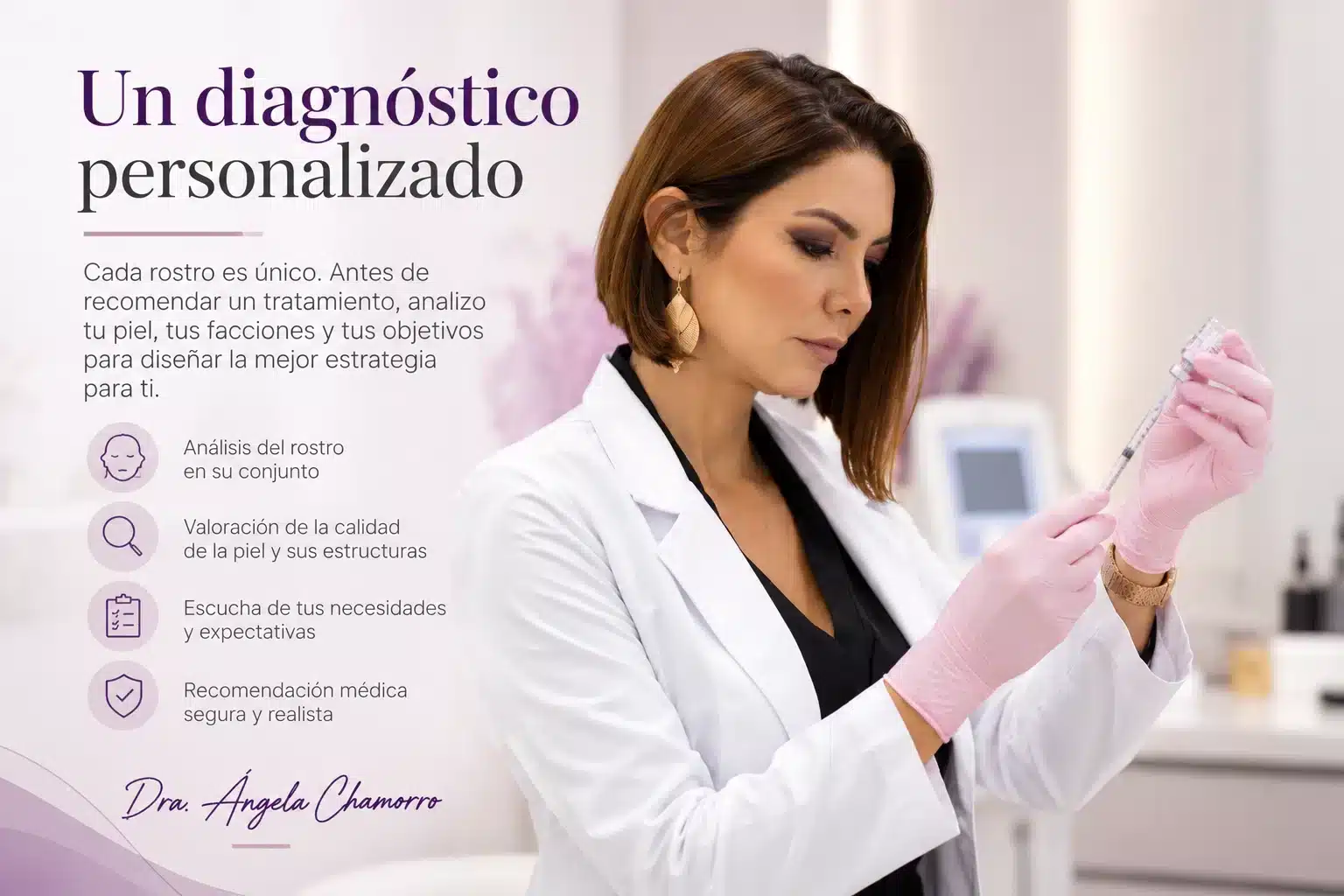 Dra. Ángela Chamorro durante la preparación de un tratamiento tras una valoración personalizada de medicina estética en Torrejón de Ardoz.